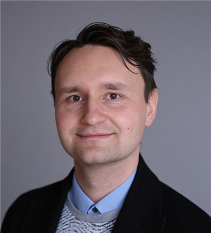 Adam Mrozek